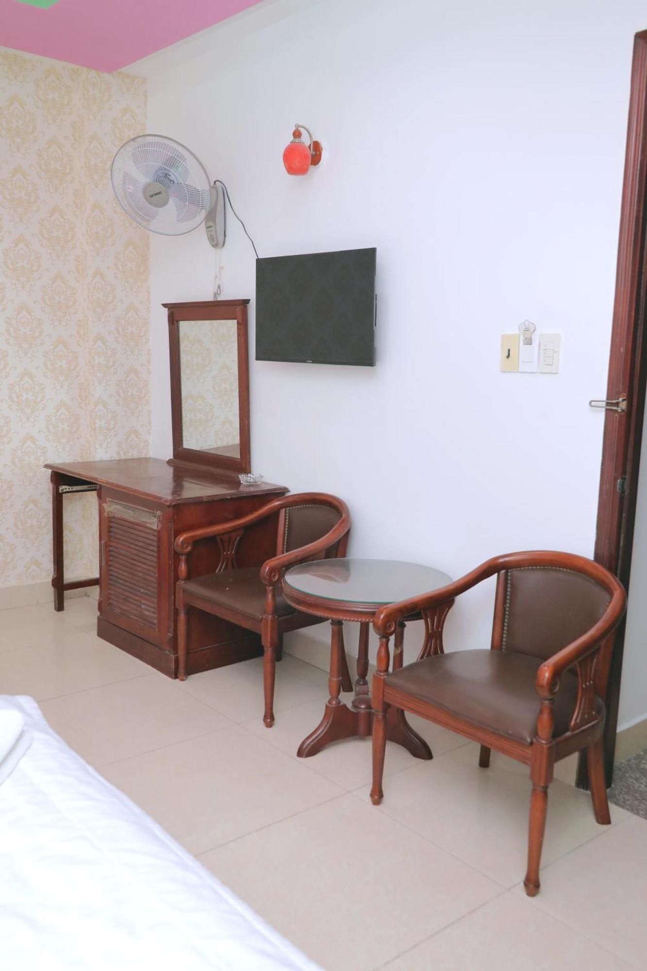 Khach San Sao Mai Xanh - Sao Mai Xanh Hotel 胡志明市 外观 照片